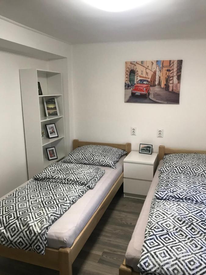 Mora Apartman 2 Kiskunfélegyháza Екстериор снимка