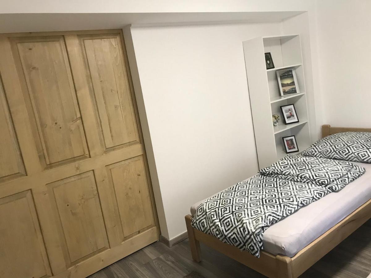 Mora Apartman 2 Kiskunfélegyháza Екстериор снимка
