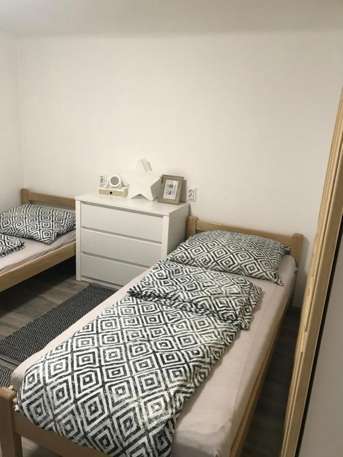 Mora Apartman 2 Kiskunfélegyháza Екстериор снимка